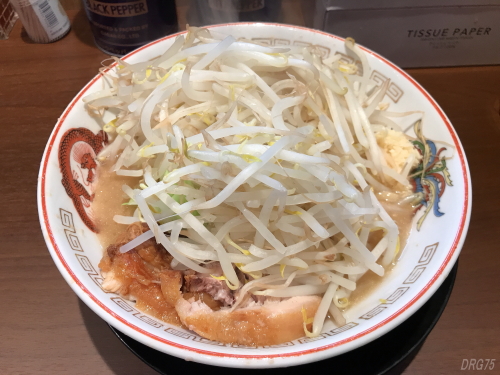 ラーメン豚山横浜西口店