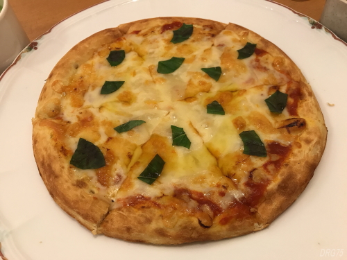 不二家たっぷりクリームの切り株ケーキ 不二家たっぷりクリームの切り株ケーキ