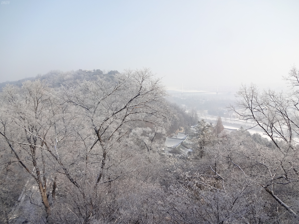 北朝鮮冬の牡丹峰モランボン乙蜜台