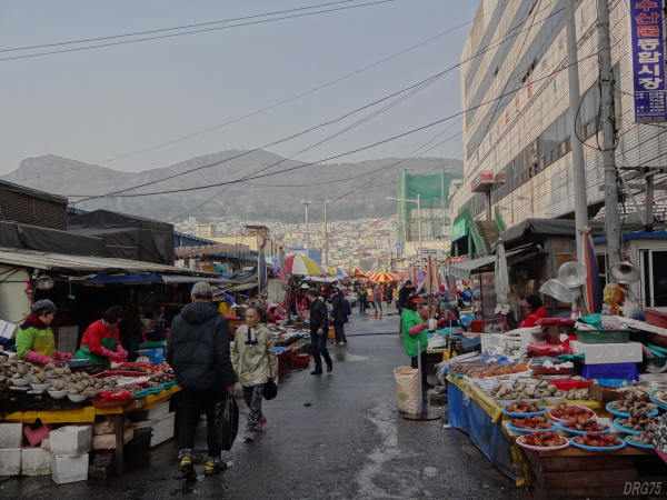釜山のチャガルチ市場