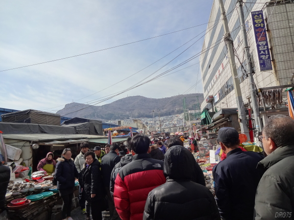 釜山のチャガルチ市場